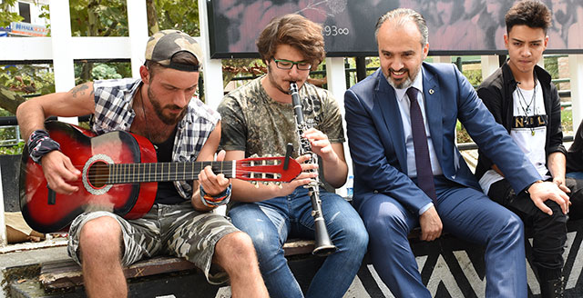 Bursa Sokak Sanatçıları Festivali... BURSA'DA SOKAKLAR ŞENLENİYOR!